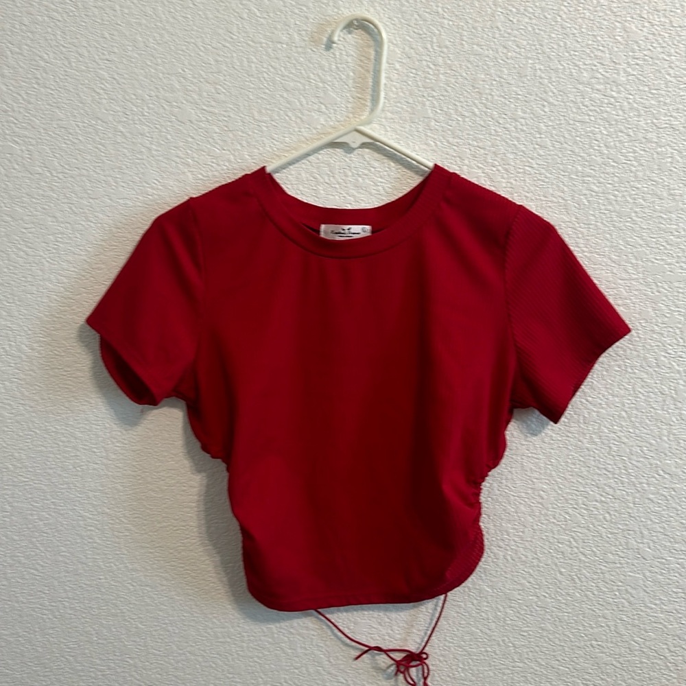 Backless crop tee